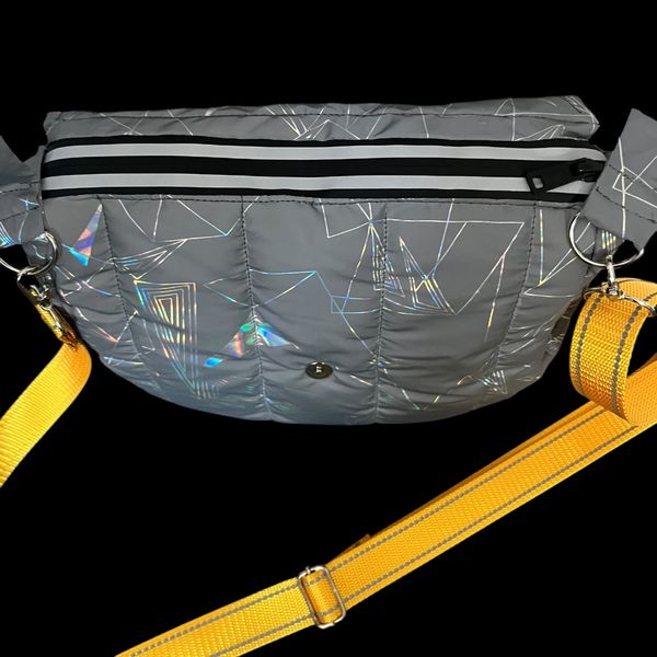 Quilted, soft, cross-body bag Svitashka Abstract reflective 416