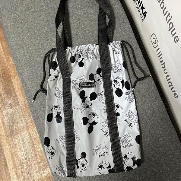 Світловідбиваюча сумка шоппер Світашка цукерочка з кишенями Міккі темно сірі ручки 203 фото