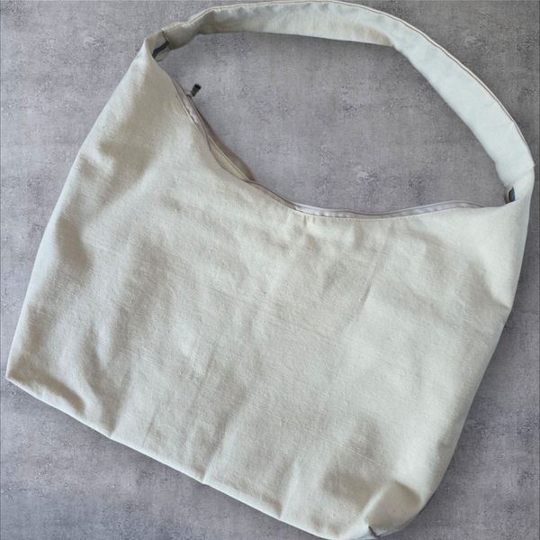 Женская сумка Svitashka Hobo Светоотражающие карманы. Через плечо. Бежевая 533 фото