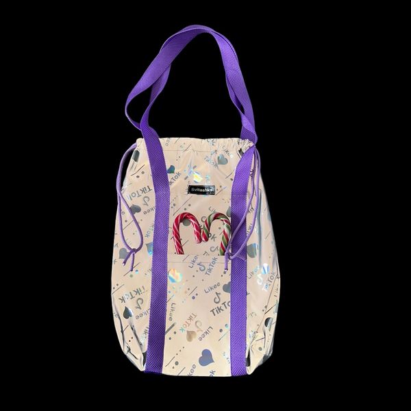 Светоотражающая сумка конфетка Svitashka тикток фиолетовые ручки с карманами 341 фото
