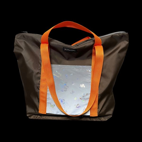 Svitashka XL Oxford shopper with reflective elements. Brown with orange handles